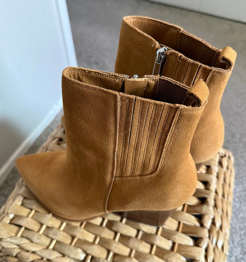 Marc Fisher LTD Mariel Heeled Western Booties Tan Suede 11M